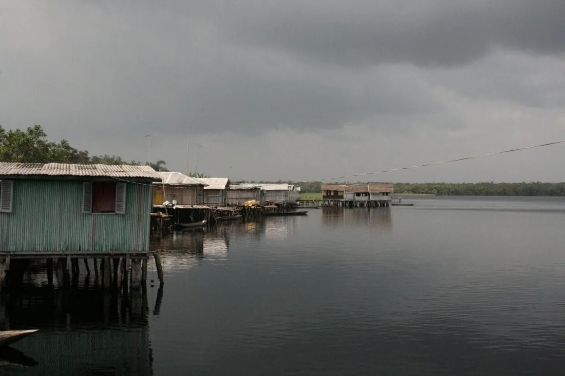Nzulezo Stilt Village